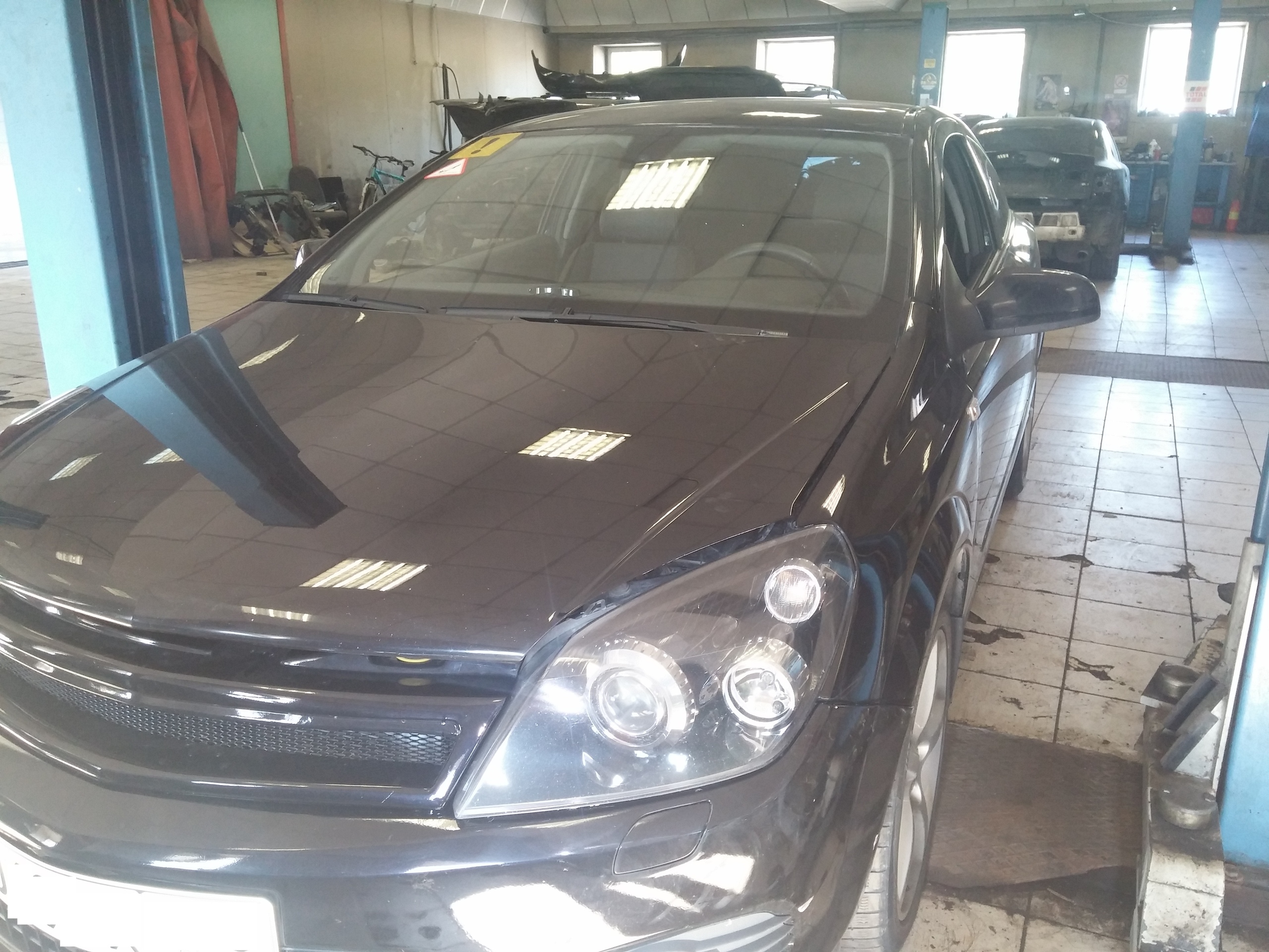 Осмотр Opel Astra H сваренной из двух. 